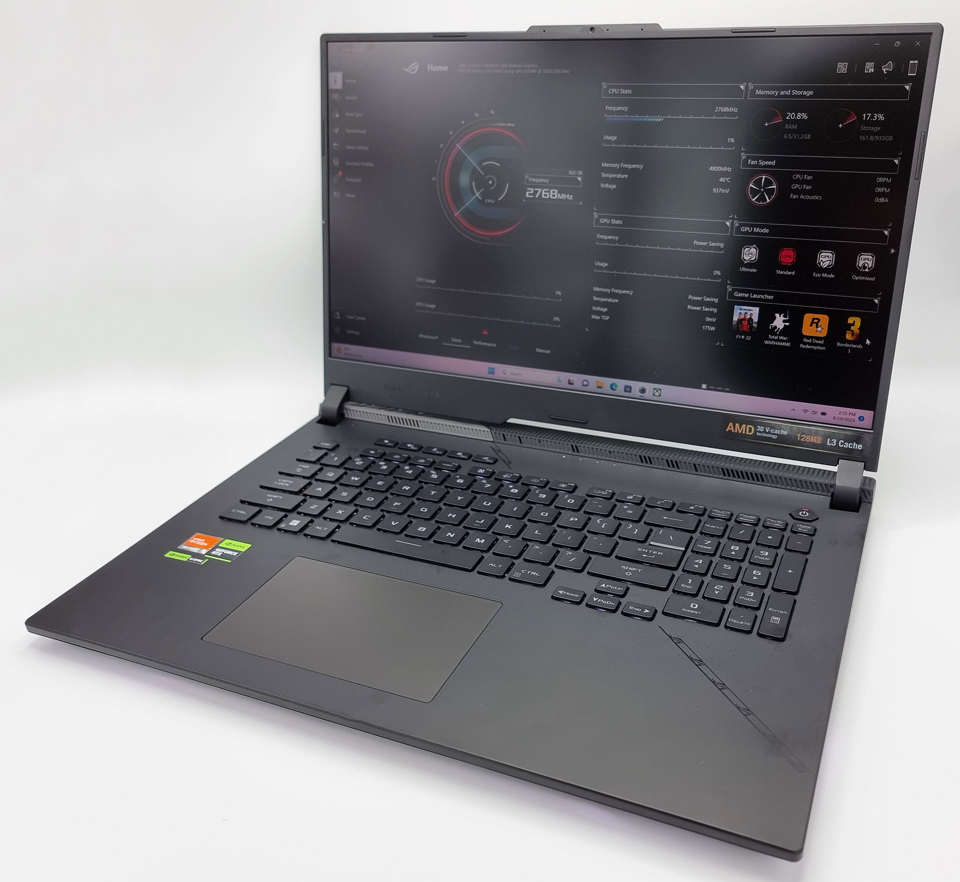 Taking A Closer Look At The Strix Scar 17 The ASUS ROG Strix Scar 17